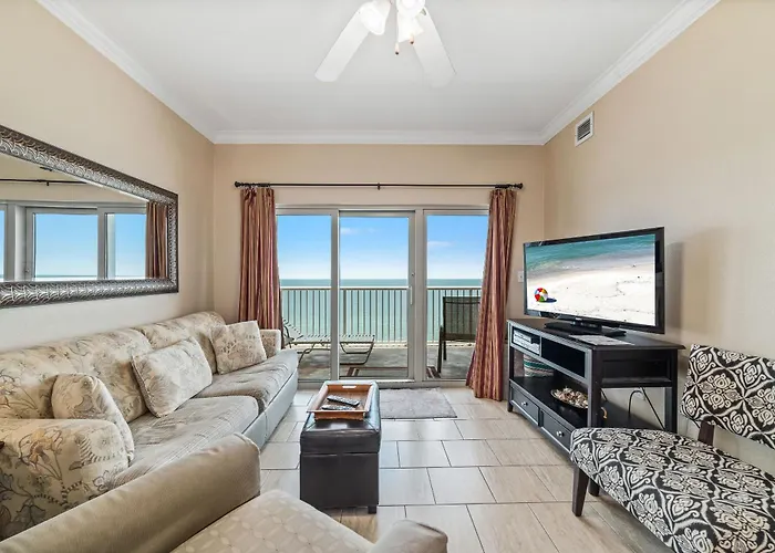 Crystal Tower 1806 Holiday home